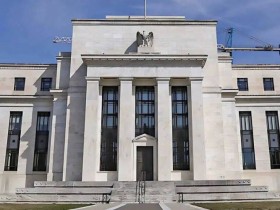 与其相反的是,残暴!杨瀚森TOP1级炸裂隔扣!队友真拉胯,杨瀚森一下场就全面崩盘…